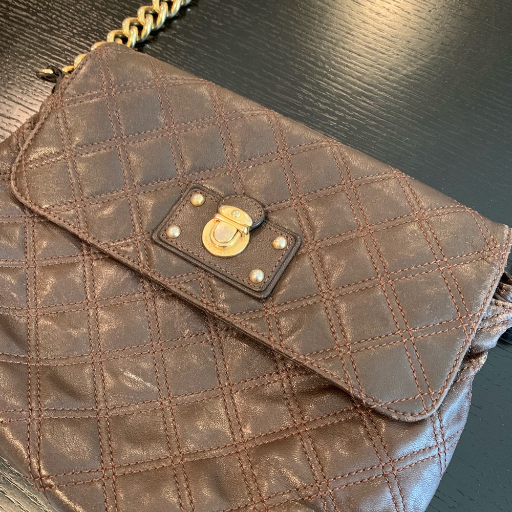 MARC JACOBS chocolate quilted Shoulder Bag, with Gold Hardware. Fair offers - Picture 4 of 6
